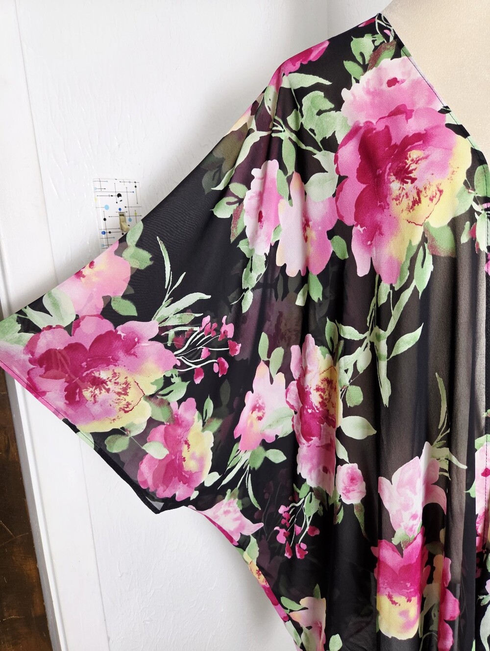 Emerald Black Waterfall Kimono with Pink & Mint Green Floral Print, One Size - Picture 3 of 10
